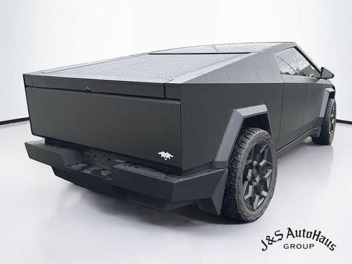 Stainless Steel 2024 Tesla Cybertruck Cyberbeast