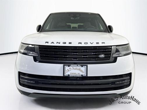 White 2024 Land Rover Range Rover P530 SE