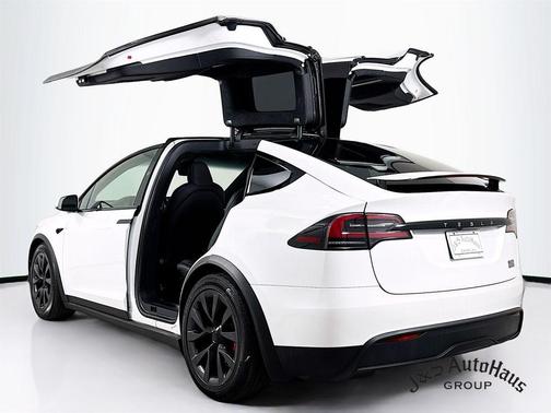 2023 Tesla Model X Plaid