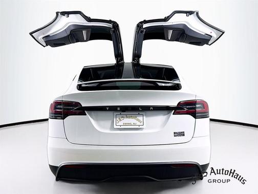 2023 Tesla Model X Plaid