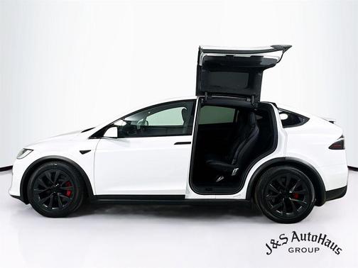 2023 Tesla Model X Plaid