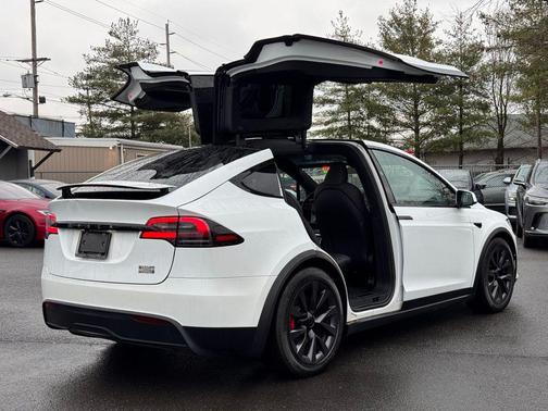 2023 Tesla Model X Plaid