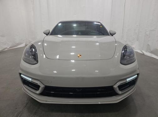 2023 Porsche Panamera GTS