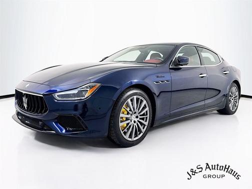 2023 Maserati Ghibli Modena