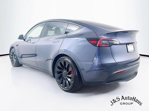 2023 Tesla Model Y Performance