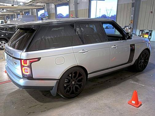 2020 Land Rover Range Rover P525 HSE