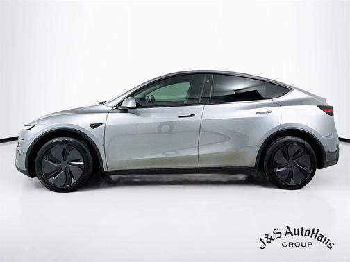 2026 Tesla Model Y Long Range