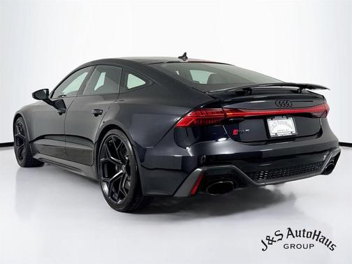 Sebring Black Crystal Effect 2025 Audi RS 7 4.0T quattro Performance