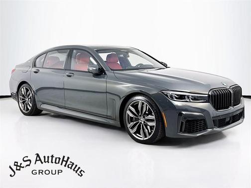2022 BMW M760 i xDrive