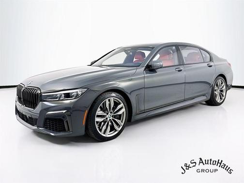 2022 BMW M760 i xDrive