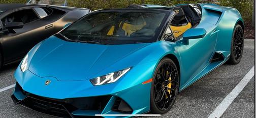 Blue 2022 Lamborghini Huracan EVO Base