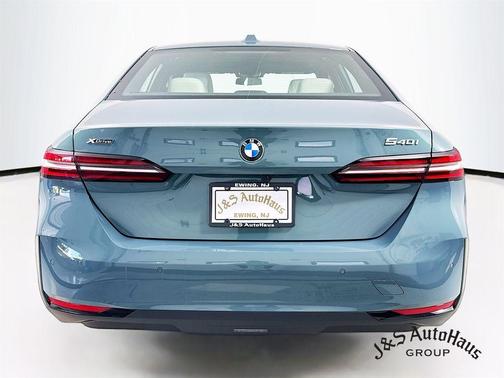 2024 BMW 540 i xDrive
