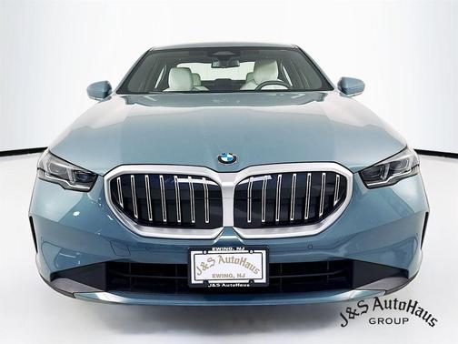 2024 BMW 540 i xDrive