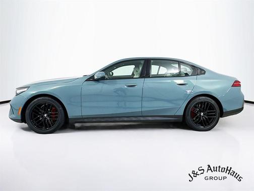 2024 BMW 540 i xDrive