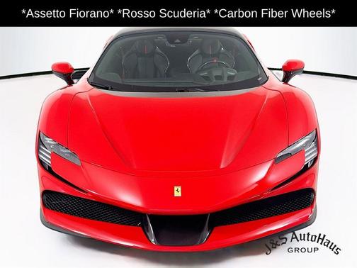 2023 Ferrari SF90 Stradale Base
