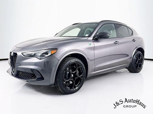 2024 Alfa Romeo Stelvio Quadrifoglio