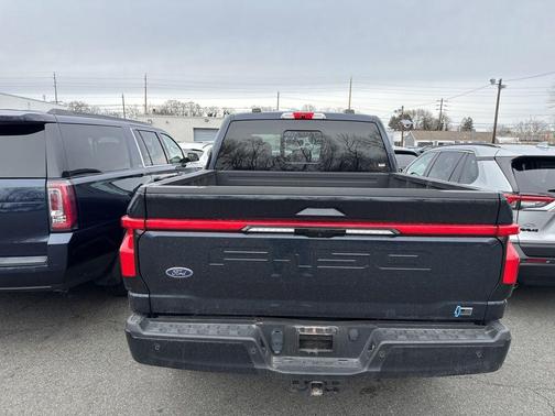 2022 Ford F-150 Lightning LARIAT