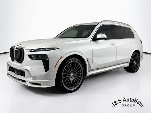 Mineral White Metallic 2024 BMW ALPINA XB7 Base
