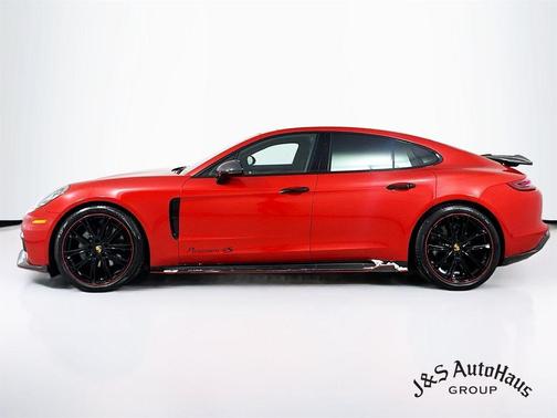 2018 Porsche Panamera 4S