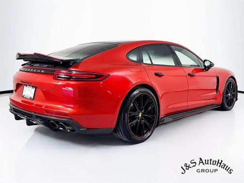 2018 Porsche Panamera 4S