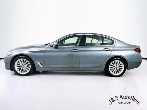 2022 BMW 530 i xDrive