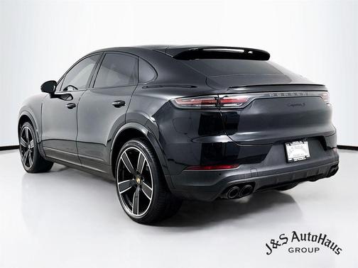 2022 Porsche Cayenne S Coupe AWD
