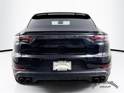 2022 Porsche Cayenne S Coupe AWD