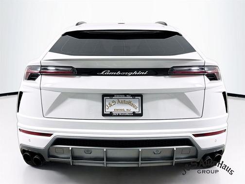 2020 Lamborghini Urus Base