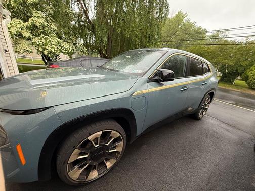 2023 BMW XM Base