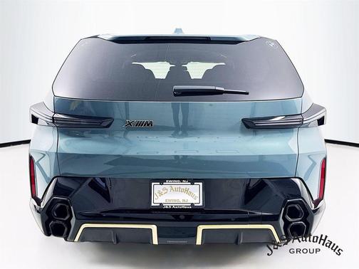 2023 BMW XM Base