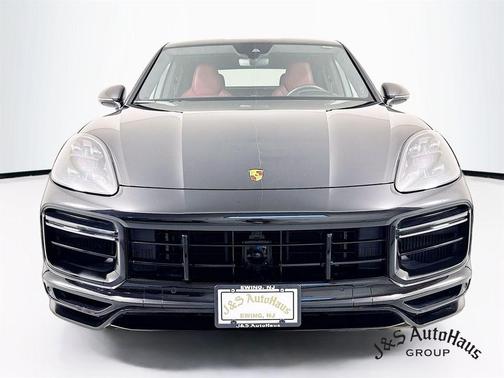 2023 Porsche Cayenne Turbo GT