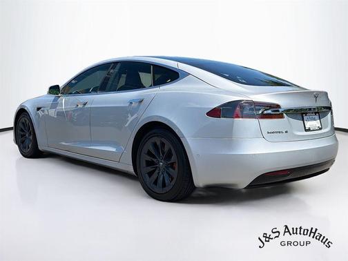 Silver 2018 Tesla Model S 75D