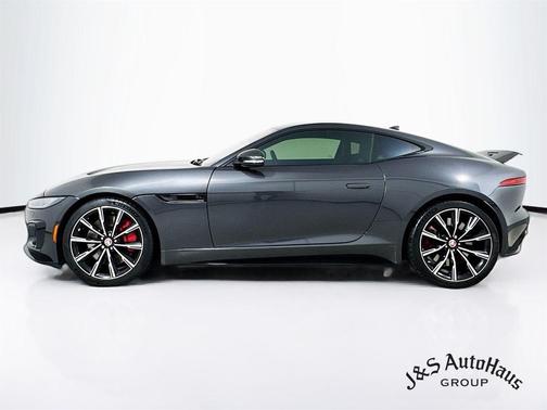 2021 Jaguar F-TYPE R