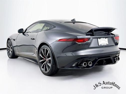 2021 Jaguar F-TYPE R