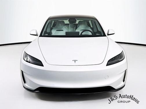 2025 Tesla Model 3 Long Range