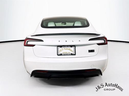 2025 Tesla Model 3 Long Range