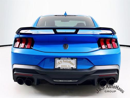 2024 Ford Mustang Dark Horse