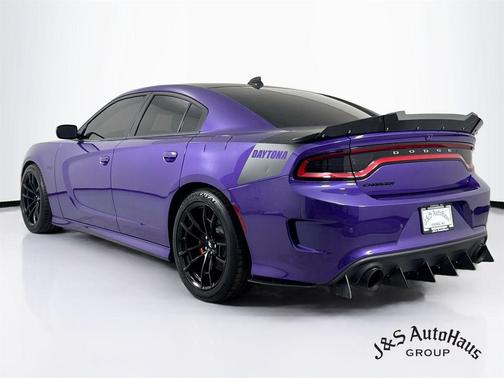 Plum Crazy Pearlcoat 2018 Dodge Charger R/T 392
