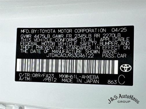 2025 Toyota Prius Plug-In Hybrid SE