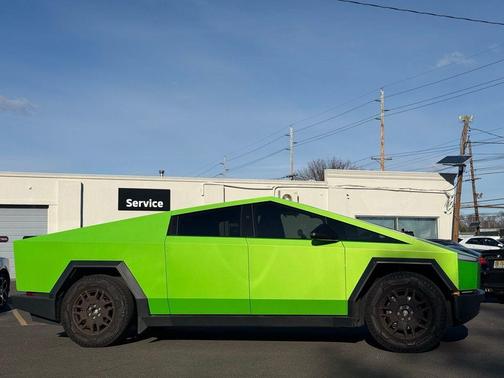 2024 Tesla Cybertruck Base