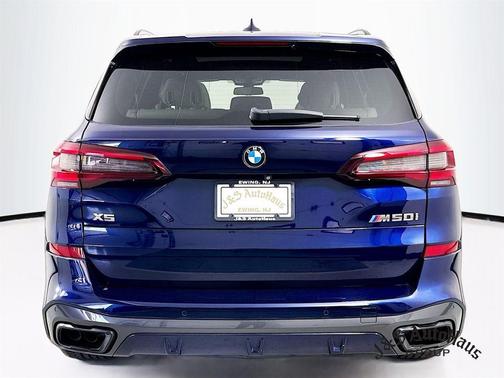 2021 BMW X5 M50i