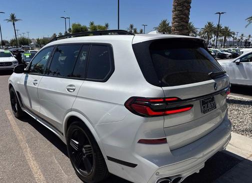 Mineral White Metallic 2025 BMW ALPINA XB7 Base