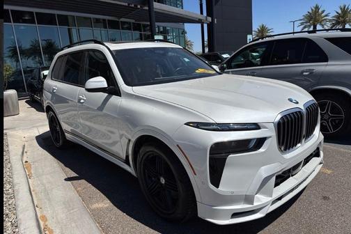 Mineral White Metallic 2025 BMW ALPINA XB7 Base