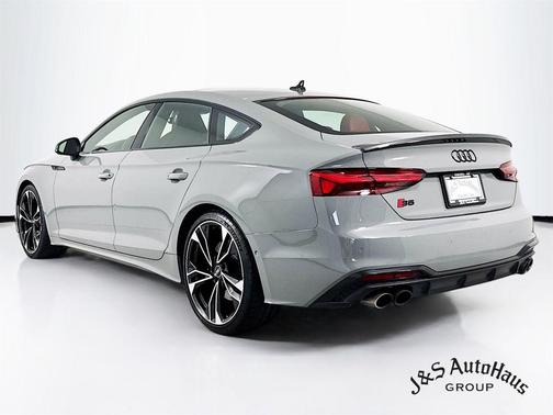 2022 Audi S5 3.0T Prestige