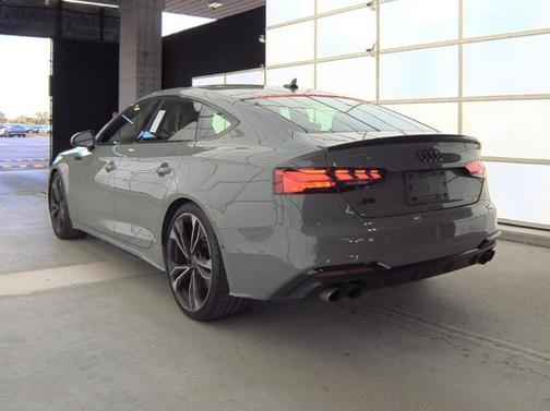 2022 Audi S5 3.0T Prestige