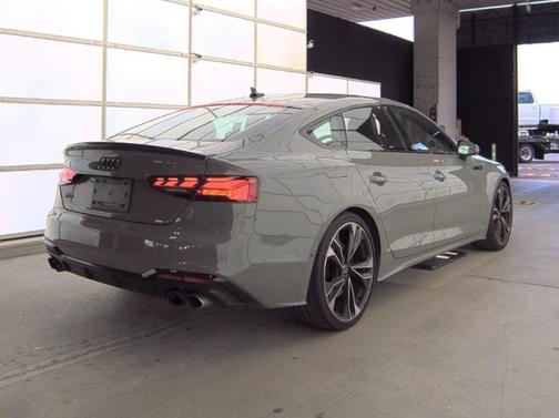 2022 Audi S5 3.0T Prestige