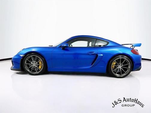 2016 Porsche Cayman GT4