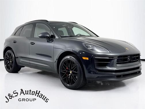 Gray 2023 Porsche Macan S