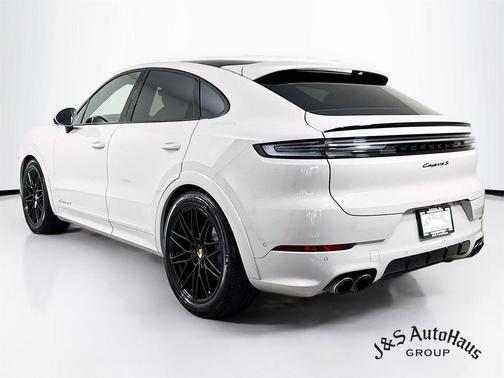 2024 Porsche Cayenne S Coupe AWD