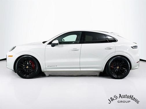 2024 Porsche Cayenne S Coupe AWD